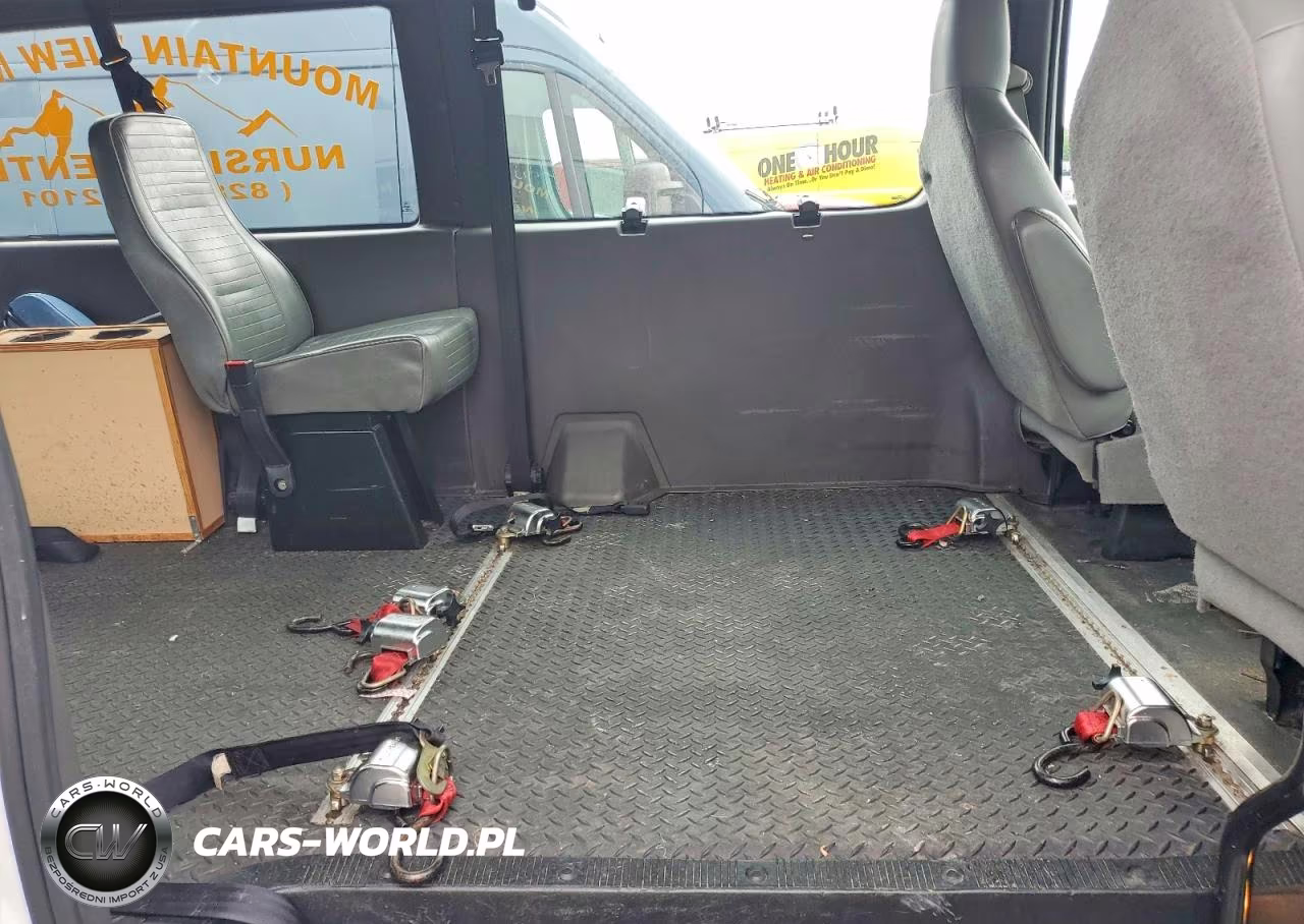 2012 Ford Econoline E250 Van VIN:1FTNE2EW4CDB18002 - 11