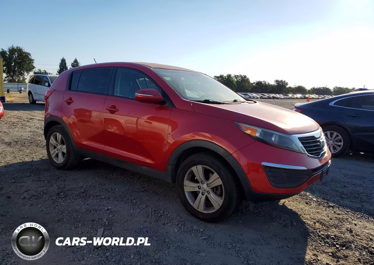 2012 Kia Sportage Lx VIN:KNDPB3A23C7335811 - 4