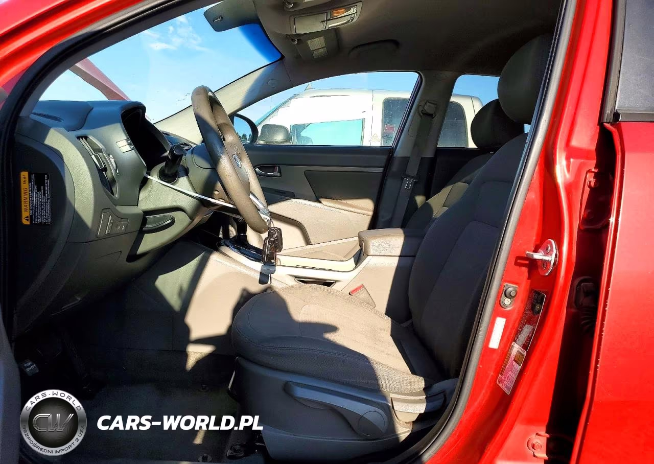 2012 Kia Sportage Lx VIN:KNDPB3A23C7335811 - 7