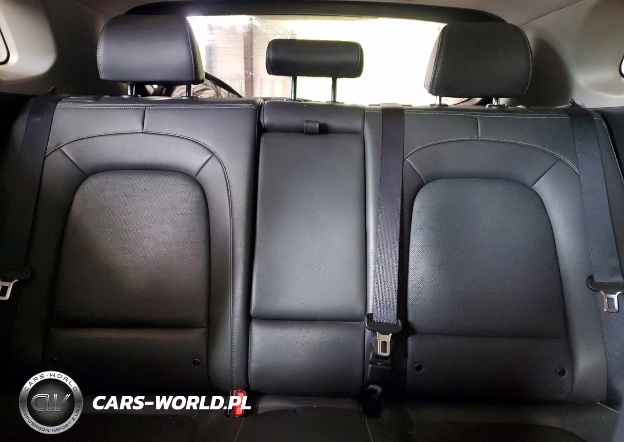 2018 Hyundai Kona Limited VIN:KM8K3CA5XJU141305 - 10