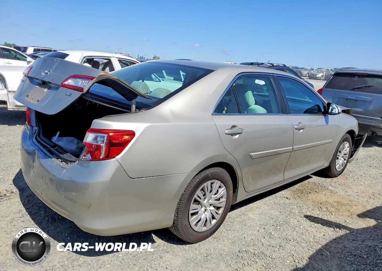 2014 Toyota Camry Le VIN:4T4BF1FK7ER363161 - 3