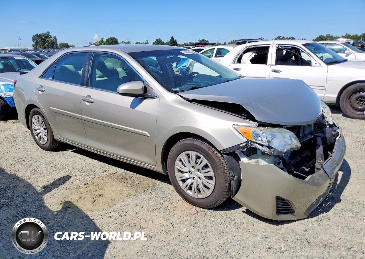 2014 Toyota Camry Le VIN:4T4BF1FK7ER363161 - 4