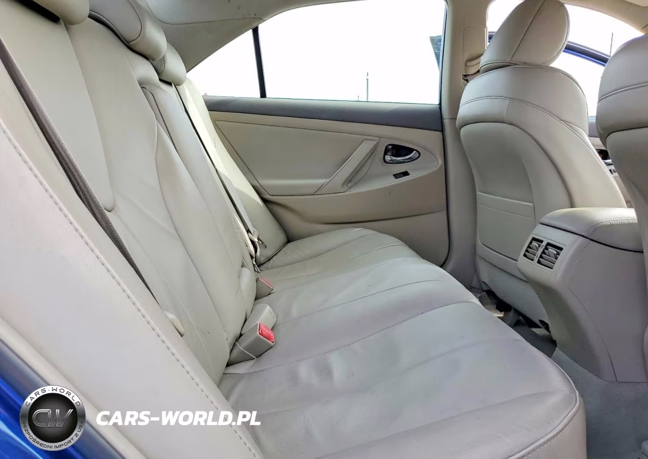 2007 Toyota Camry Hybrid VIN:4T1BB46K27U026973 - 10