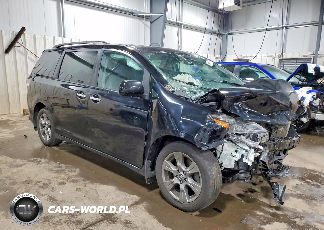 2019 Toyota Sienna Se 7-Passenger VIN:5TDEZ3DC9KS215250 - 4