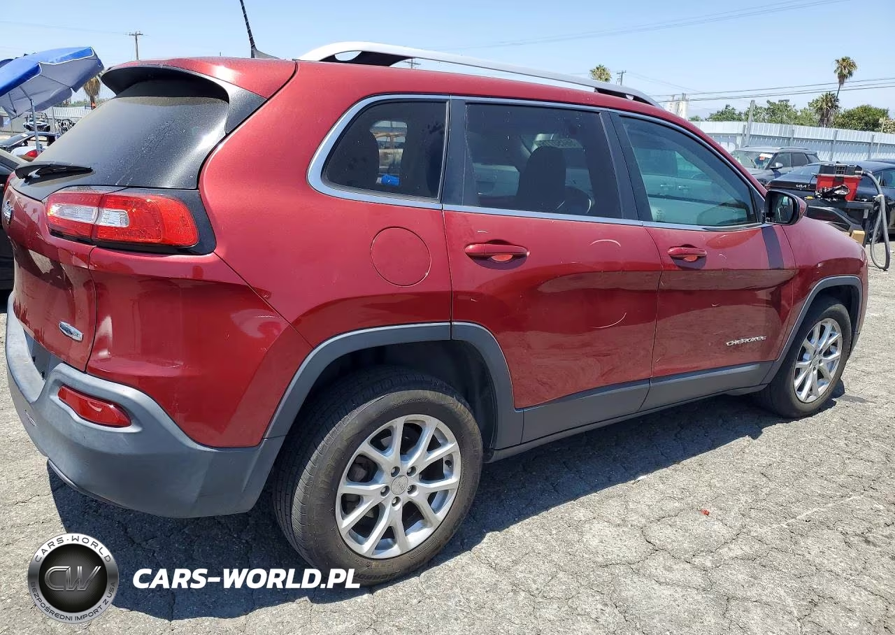 2016 Jeep Cherokee Latitude VIN:1C4PJLCBXGW114525 - 3