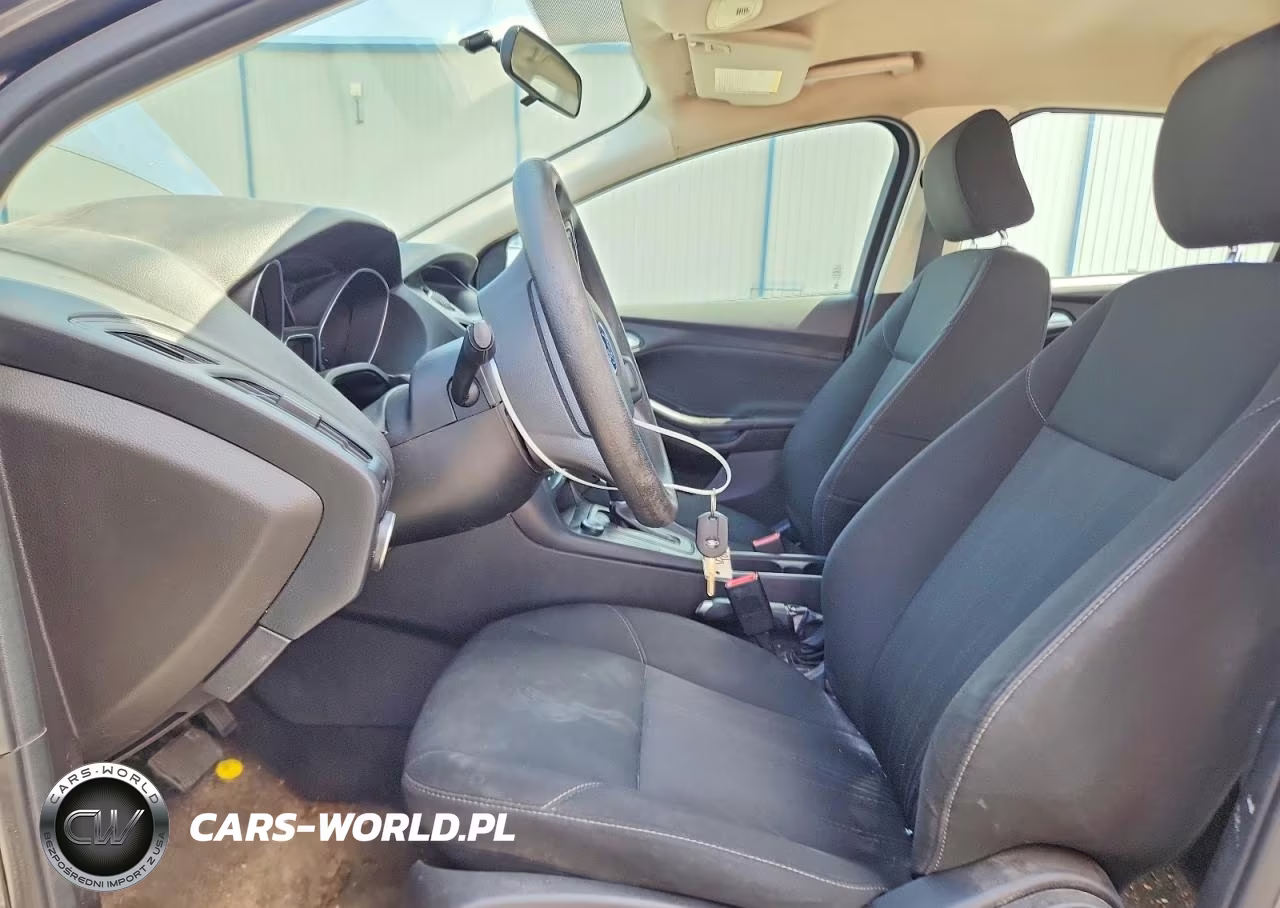 2017 Ford Focus Se VIN:1FADP3K21HL346555 - 7