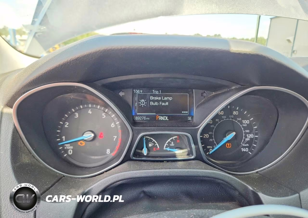 2017 Ford Focus Se VIN:1FADP3K21HL346555 - 9