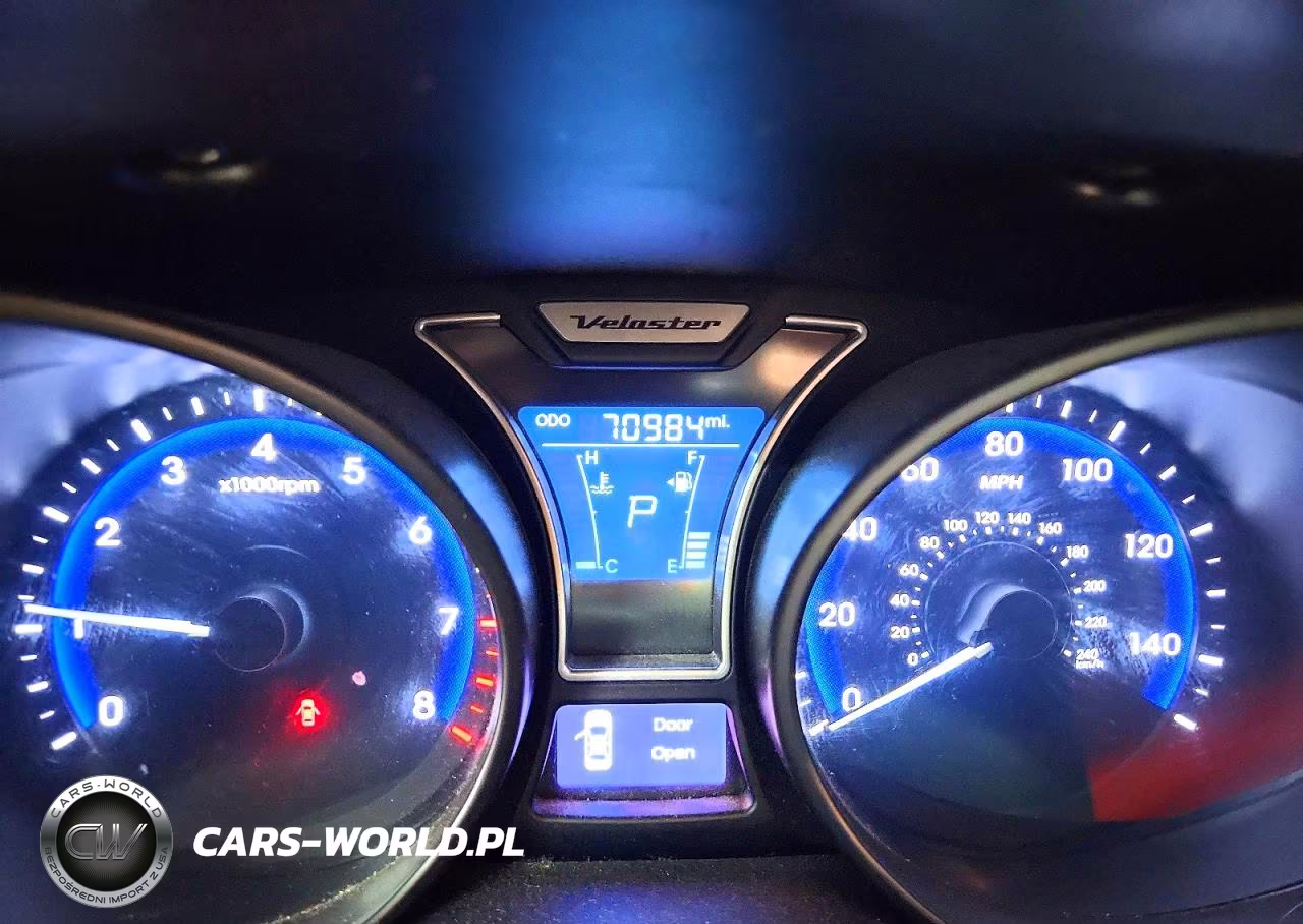 2013 Hyundai Veloster Turbo VIN:KMHTC6AE6DU084823 - 9