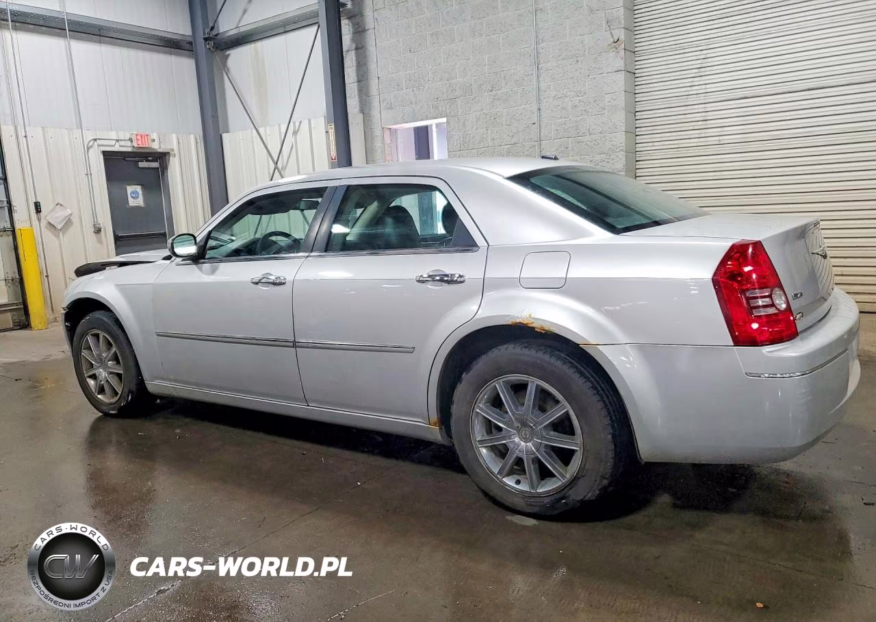 2010 Chrysler 300 Touring VIN:2C3CK5CV4AH181763 - 2