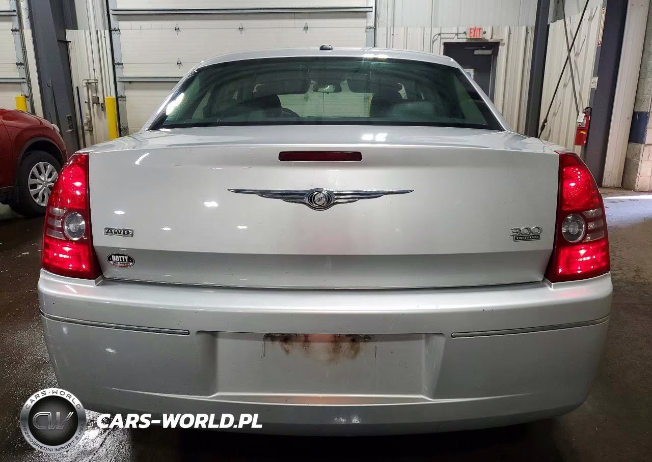 2010 Chrysler 300 Touring VIN:2C3CK5CV4AH181763 - 6
