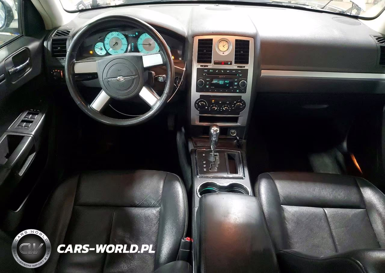 2010 Chrysler 300 Touring VIN:2C3CK5CV4AH181763 - 8