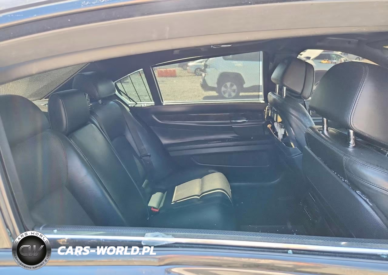 2013 BMW 750 Lxi VIN:WBAYF8C57DDE59077 - 10