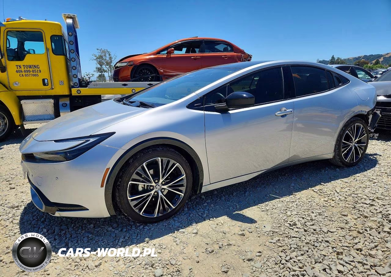 2023 Toyota Prius Xle – zdjęcie 1 z 12