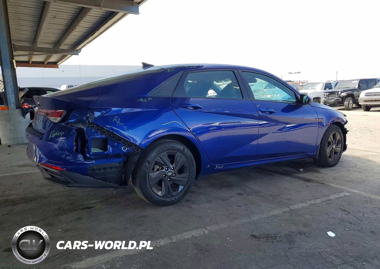 2023 Hyundai Elantra Sel VIN:5NPLM4AG1PH118804 - 3