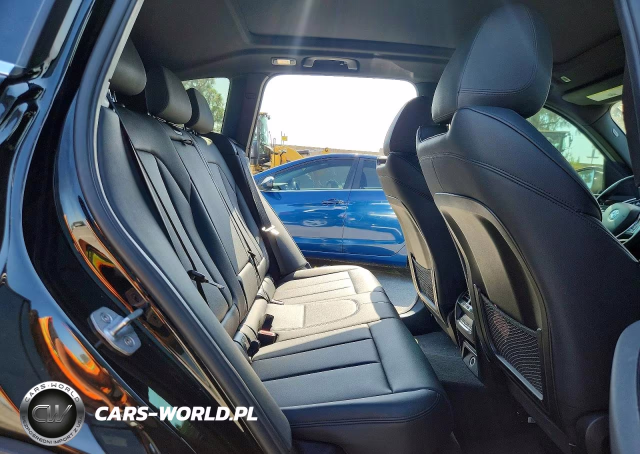 2019 BMW X3 Sdrive30I VIN:5UXTR7C59KLE98348 - 10