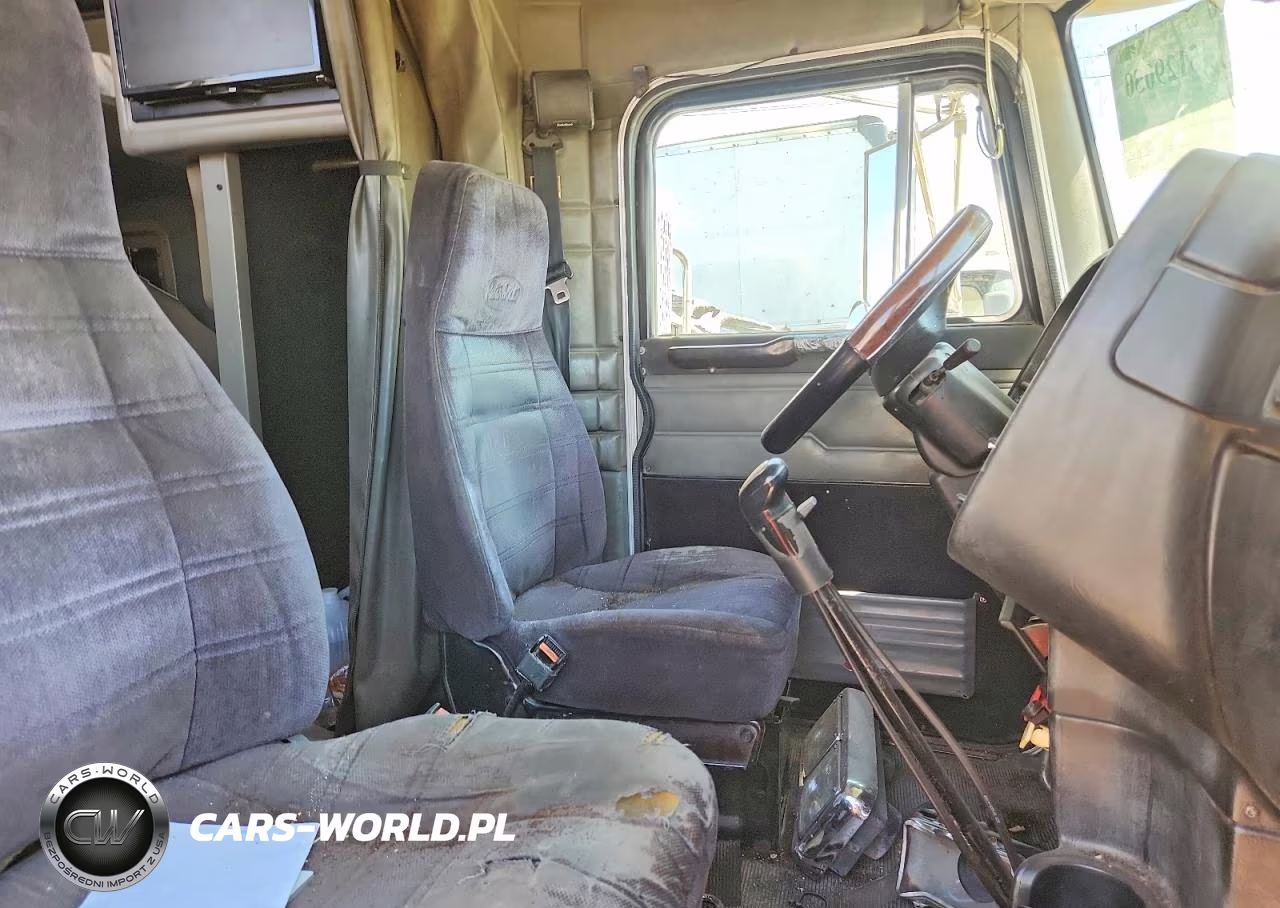 2001 Peterbilt 379 - Semi Truck VIN:1XP5DB9X11D528659 - 5