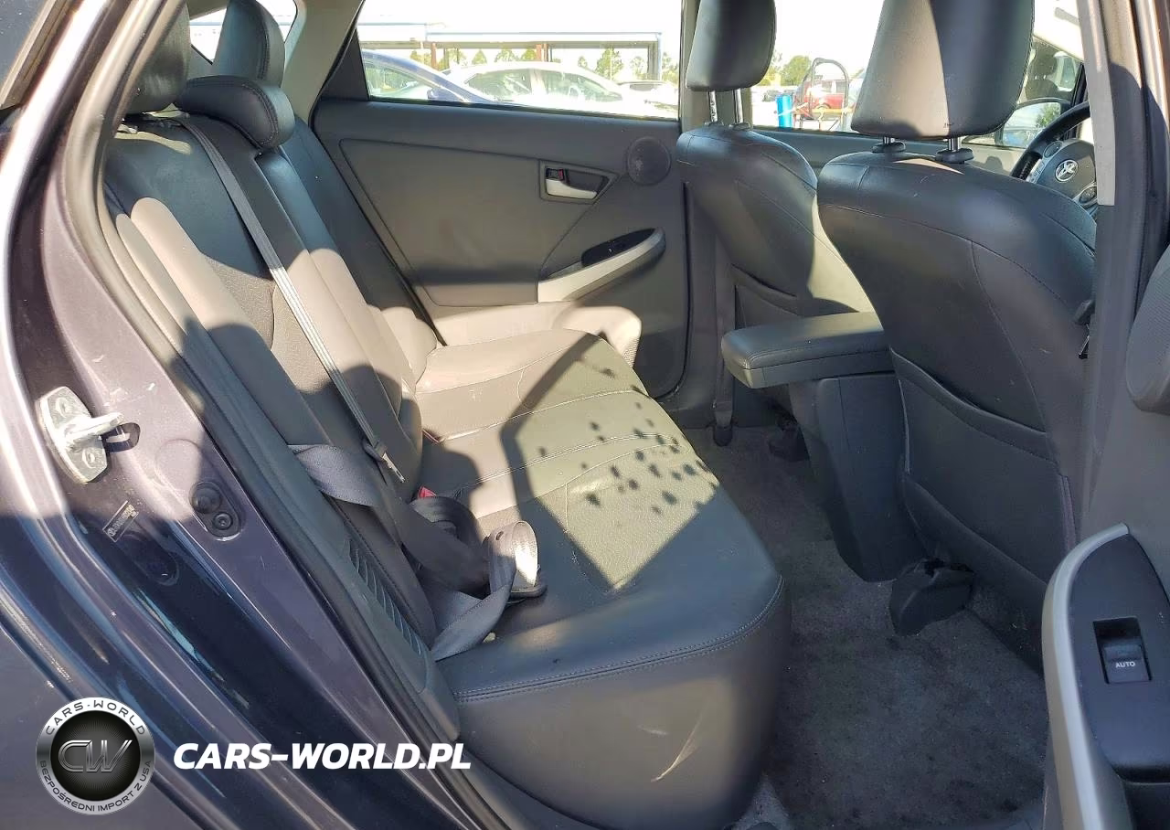 2011 Toyota Prius Four VIN:JTDKN3DU6B0323240 - 11