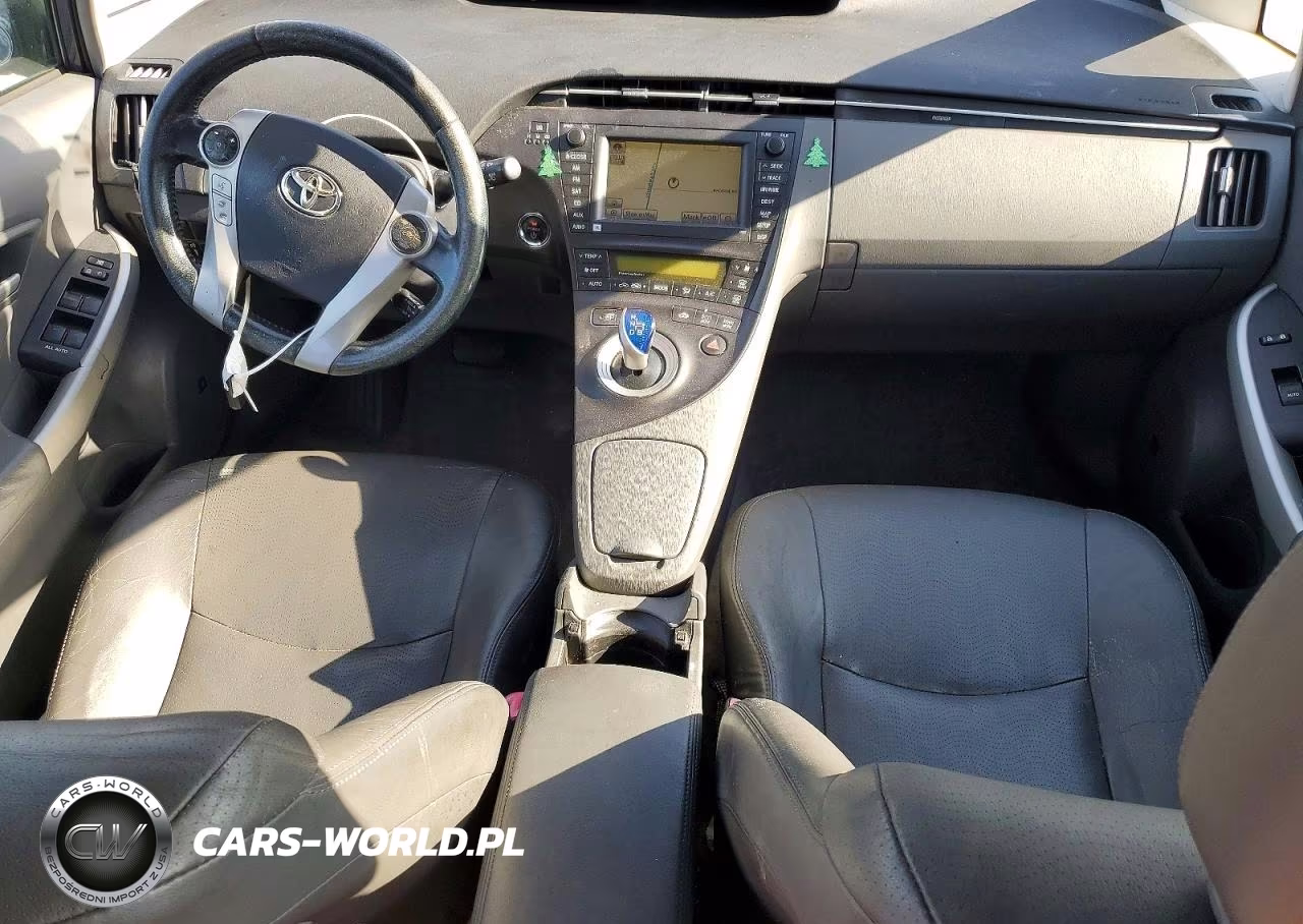 2011 Toyota Prius Four VIN:JTDKN3DU6B0323240 - 8