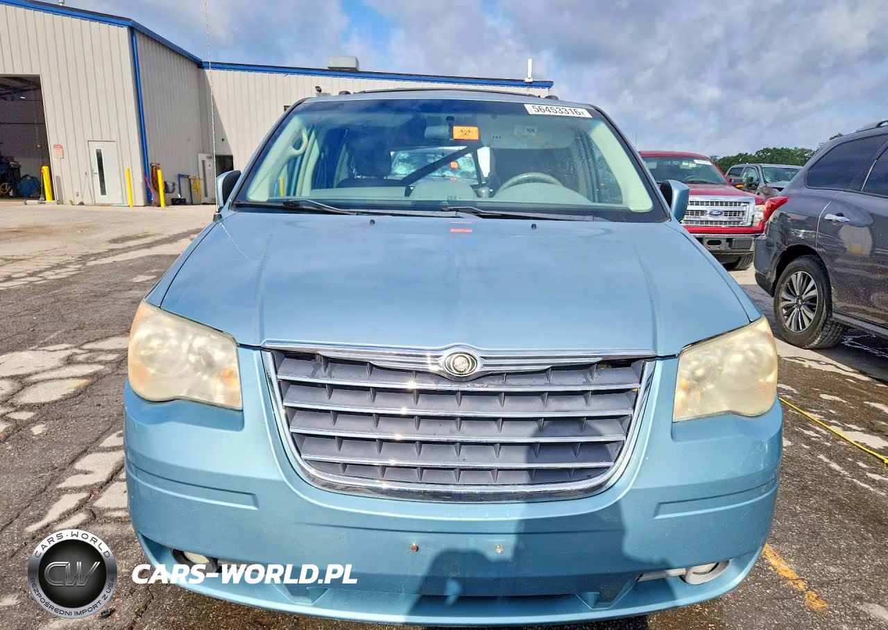 2008 Chrysler Town & Country Touring VIN:2A8HR54P18R127802 - 5