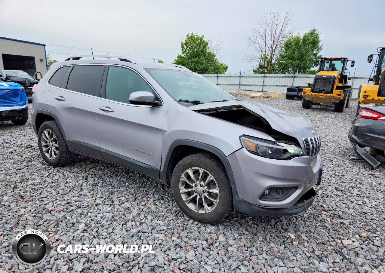 2019 Jeep Cherokee Latitude Plus VIN:1C4PJMLX5KD217356 - 4