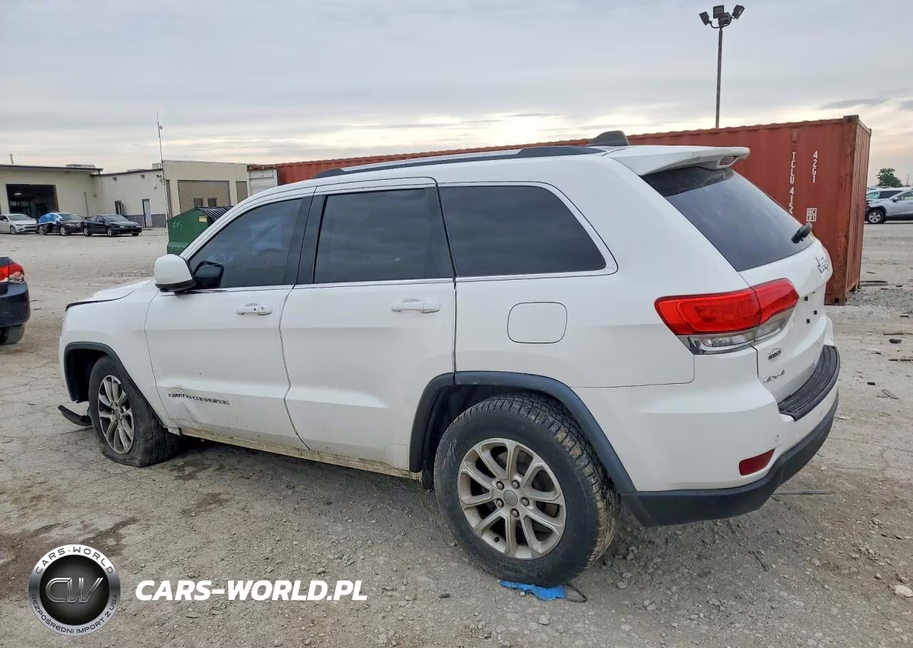 2015 Jeep Grand Cherokee Laredo VIN:1C4RJFAG2FC209203 - 2