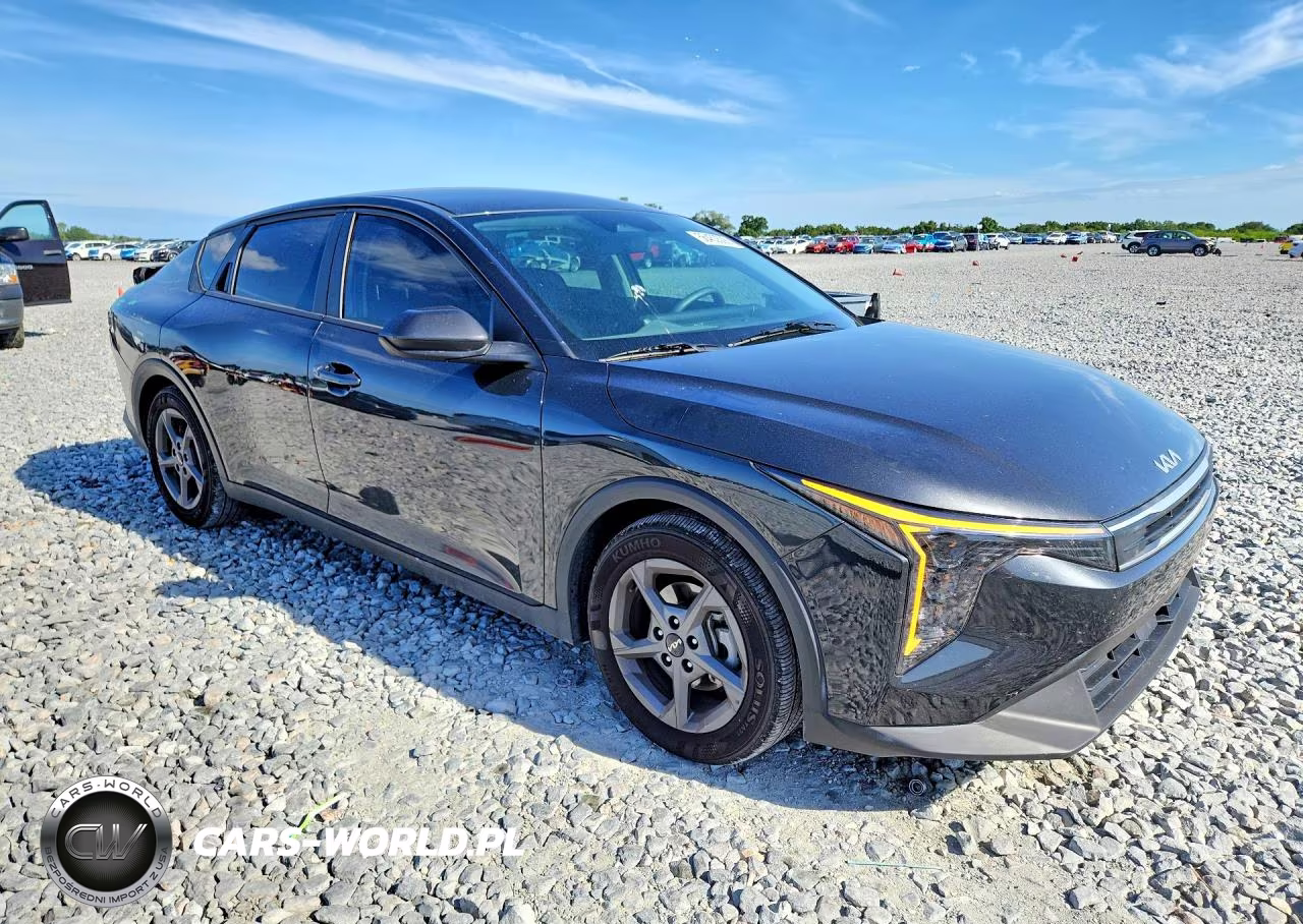 2025 Kia K4 Lxs VIN:3KPFT4DEXSE138864 - 4