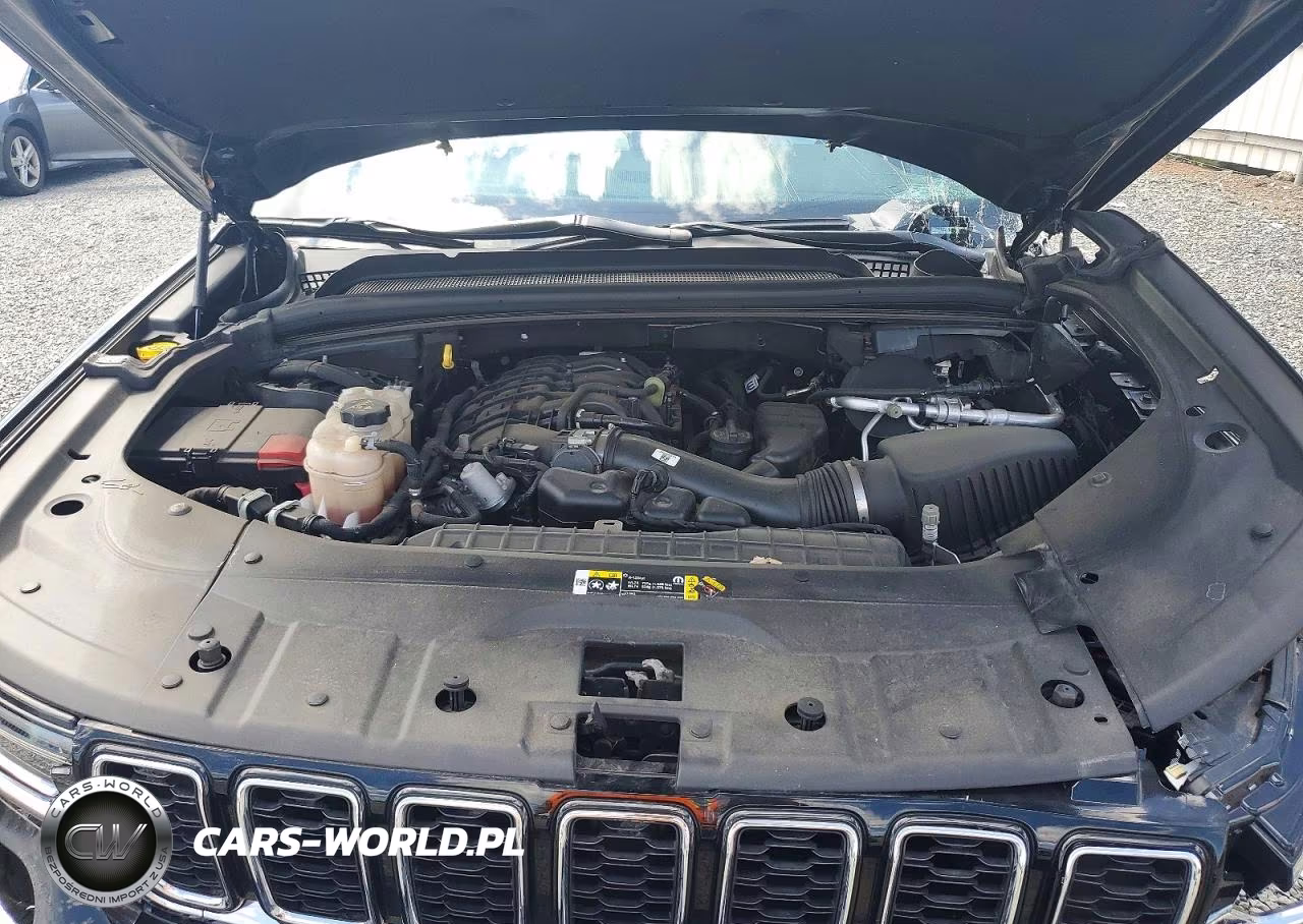 2023 Jeep Grand Cherokee L Limited VIN:1C4RJKBG9P8728633 - 12