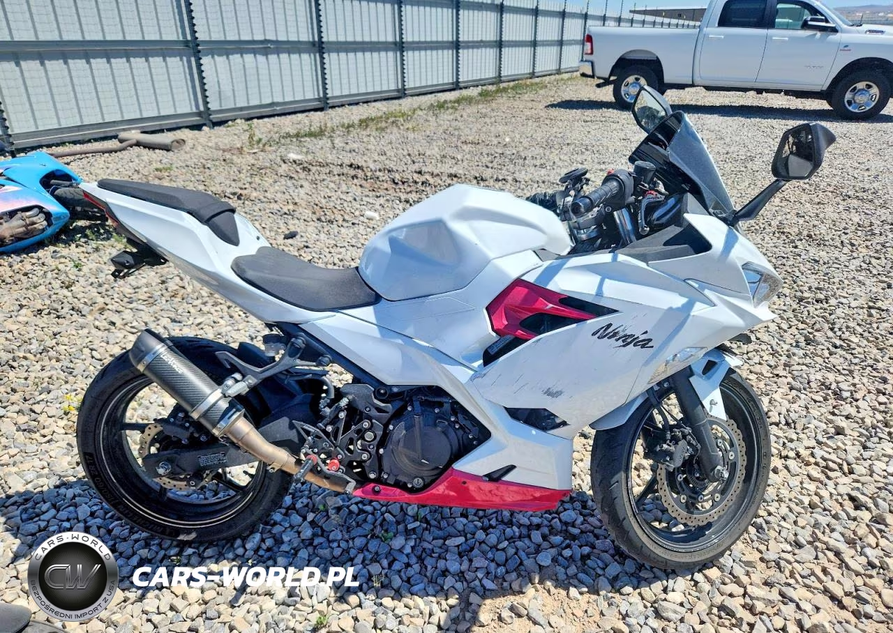 2021 Kawasaki Ex400