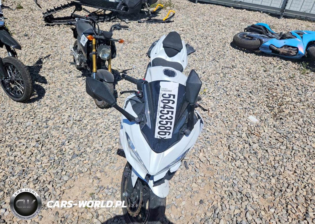 2021 Kawasaki Ex400 VIN:JKAEXKG1XMDAD3350 - 2