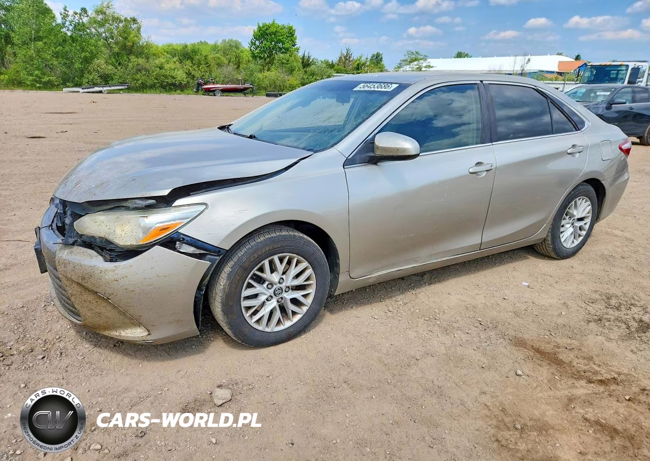 2016 Toyota Camry Le – zdjęcie 1 z 12