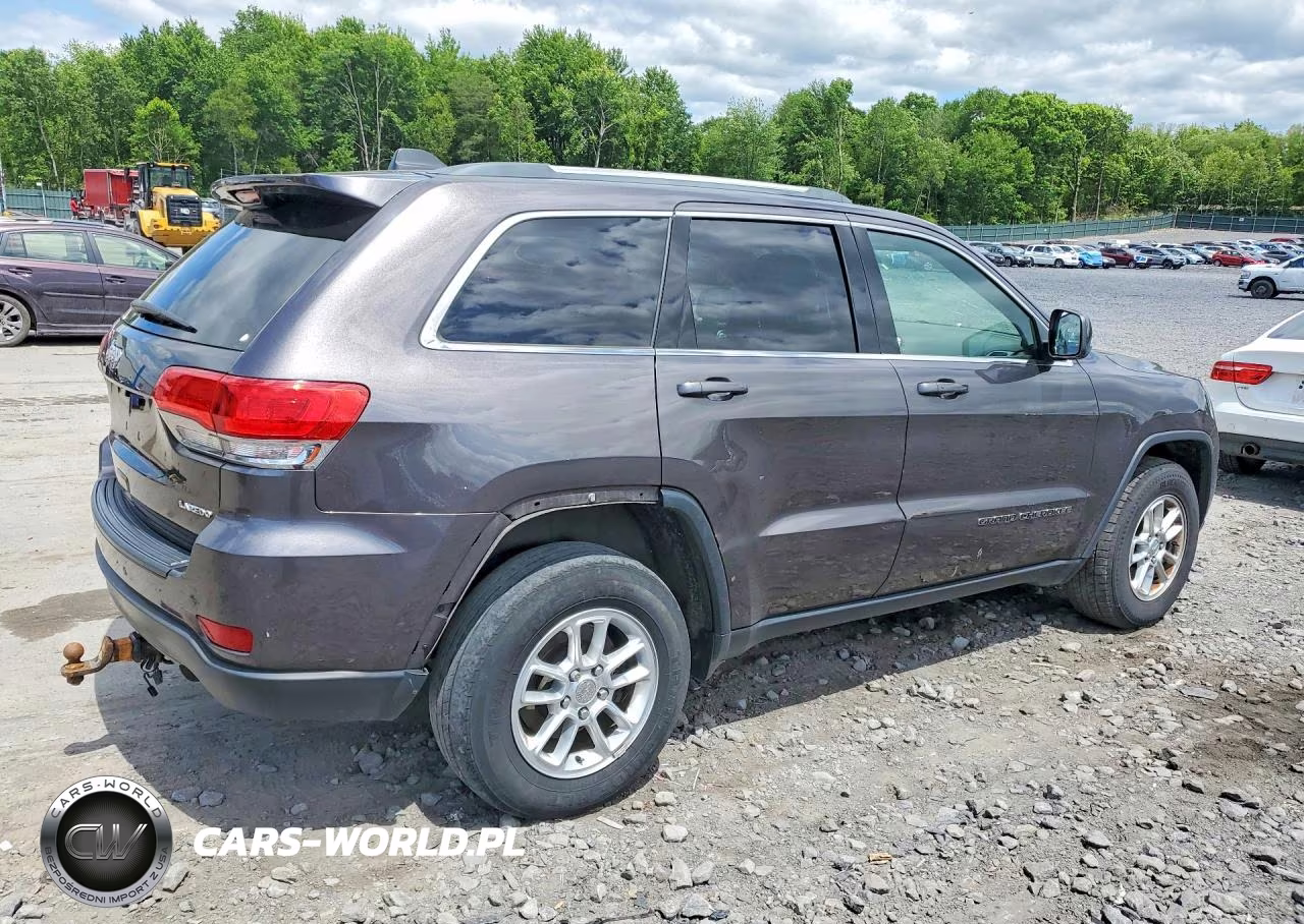 2019 Jeep Grand Cherokee Laredo VIN:1C4RJFAGXKC532876 - 3