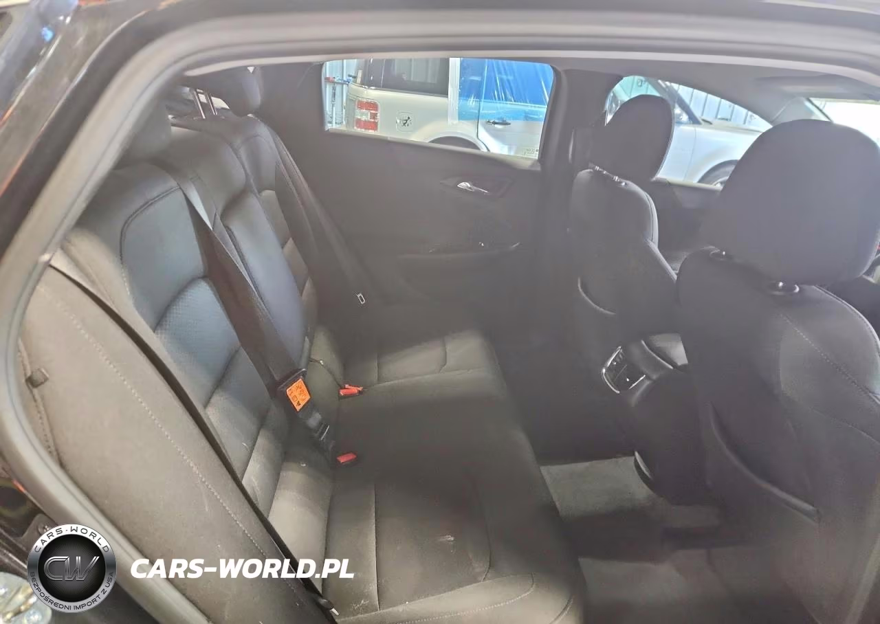 2019 Chevrolet Malibu Lt VIN:1G1ZD5ST8KF145067 - 10