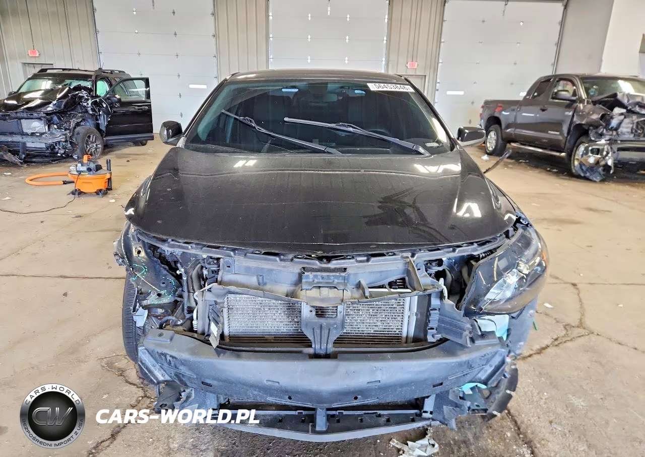2019 Chevrolet Malibu Lt VIN:1G1ZD5ST8KF145067 - 5