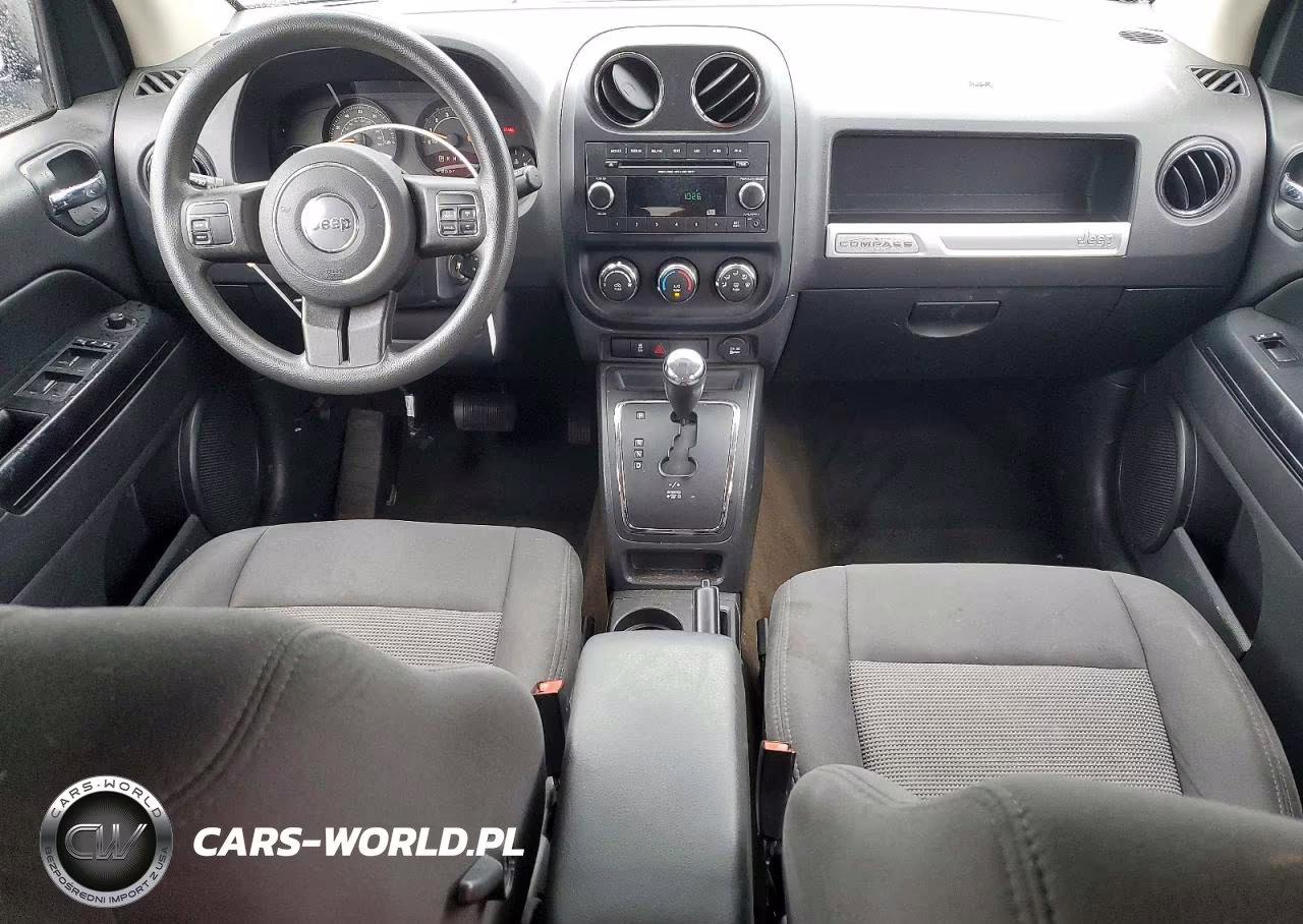 2015 Jeep Compass Sport VIN:1C4NJCBA6FD397015 - 8