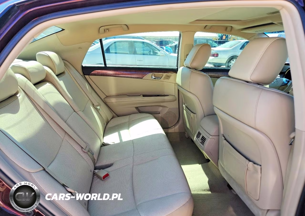 2011 Toyota Avalon Limited VIN:4T1BK3DB3BU435750 - 10
