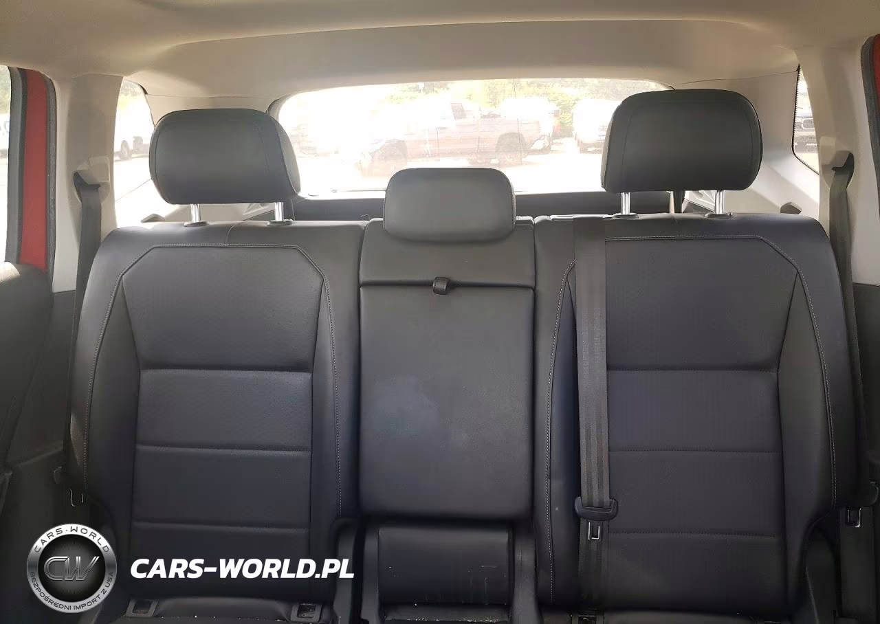 2018 Volkswagen Tiguan Se VIN:3VV2B7AX9JM078588 - 10