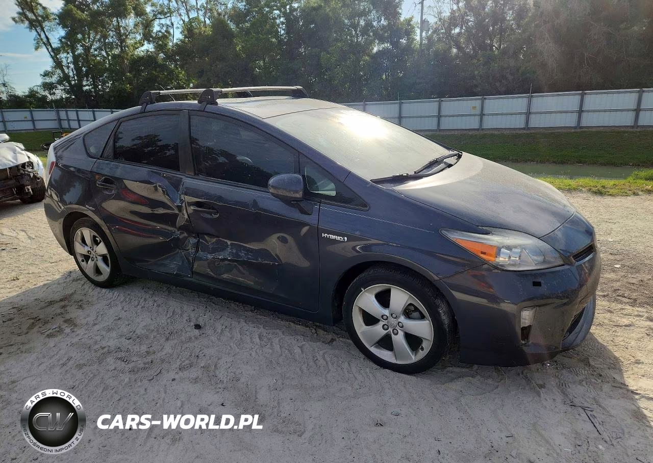 2015 Toyota Prius Five VIN:JTDKN3DU7F1957608 - 4