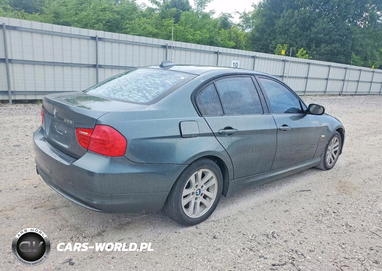 2011 BMW 328 I VIN:WBAPH7G5XBNM58066 - 3
