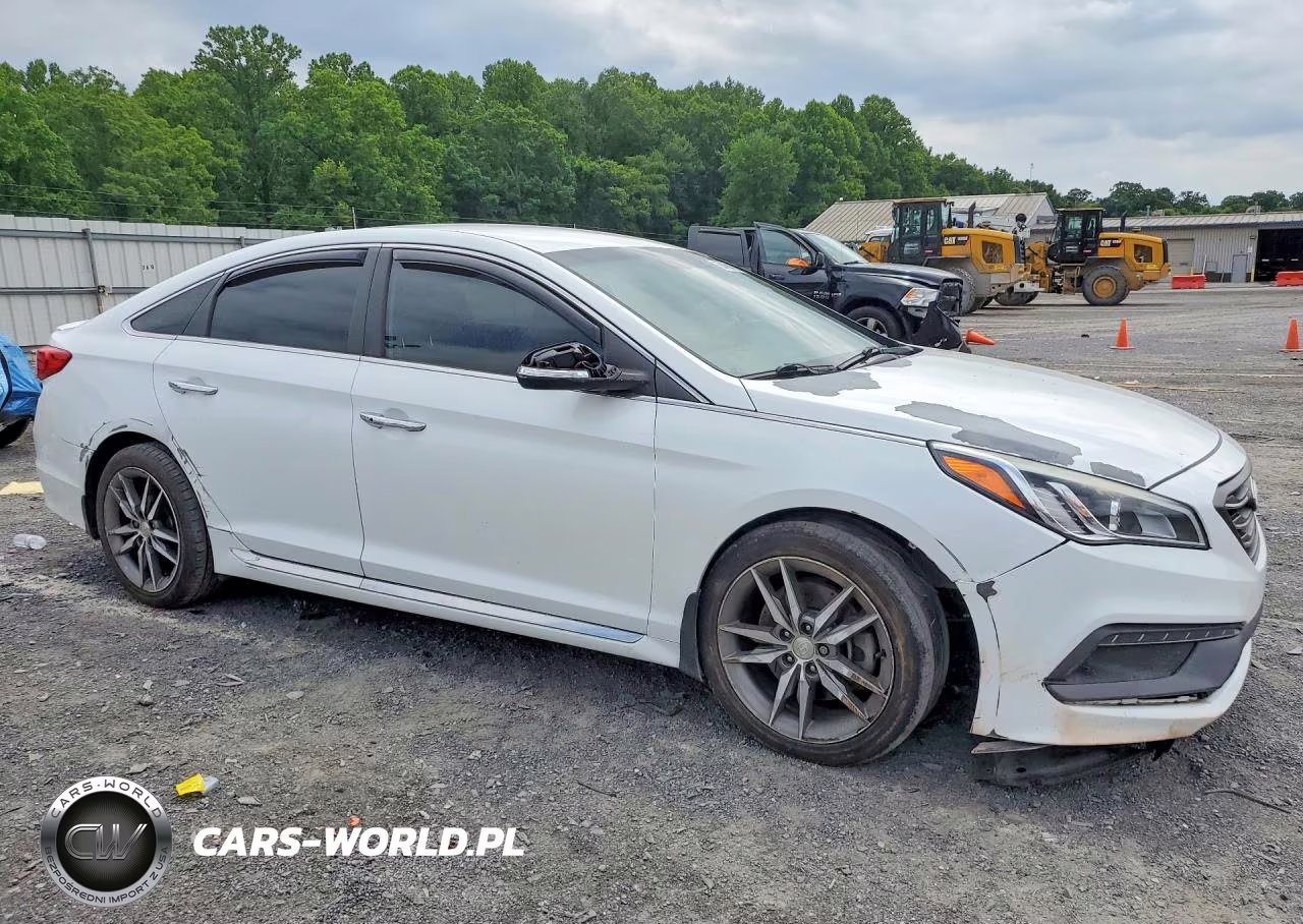 2015 Hyundai Sonata Sport 2.0T VIN:5NPE34AB5FH141503 - 4