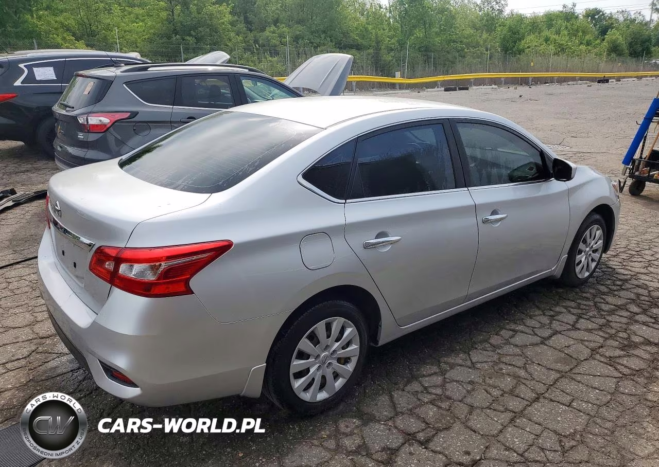 2018 Nissan Sentra S VIN:3N1AB7AP8JY347203 - 3