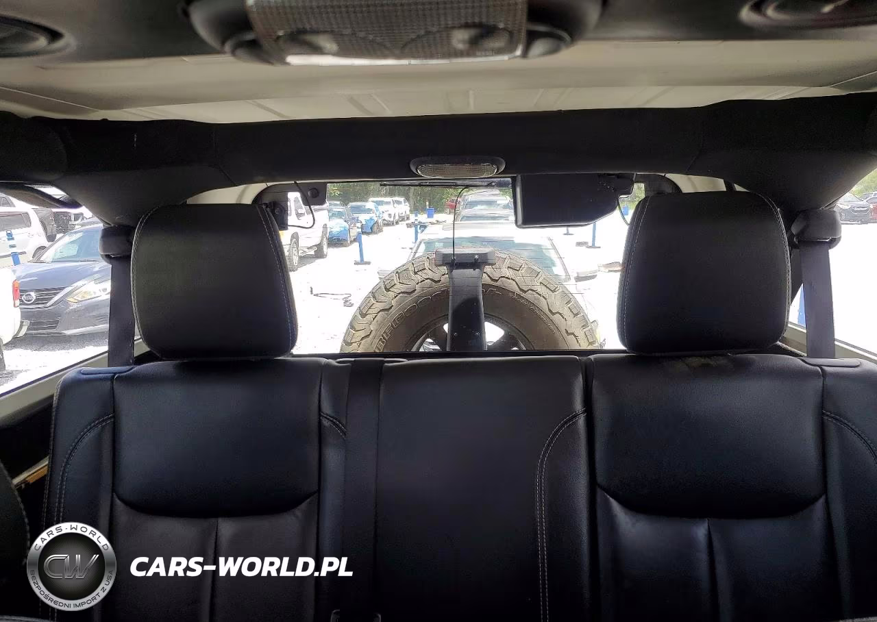 2014 Jeep Wrangler Unlimited Sahara VIN:1C4BJWEG7EL162289 - 10
