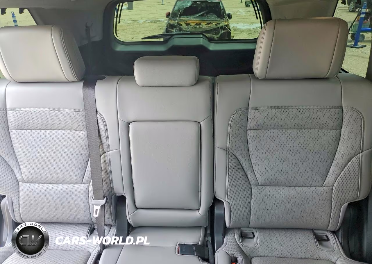 2023 Toyota Sequoia Limited VIN:7SVAAABA0PX005705 - 10