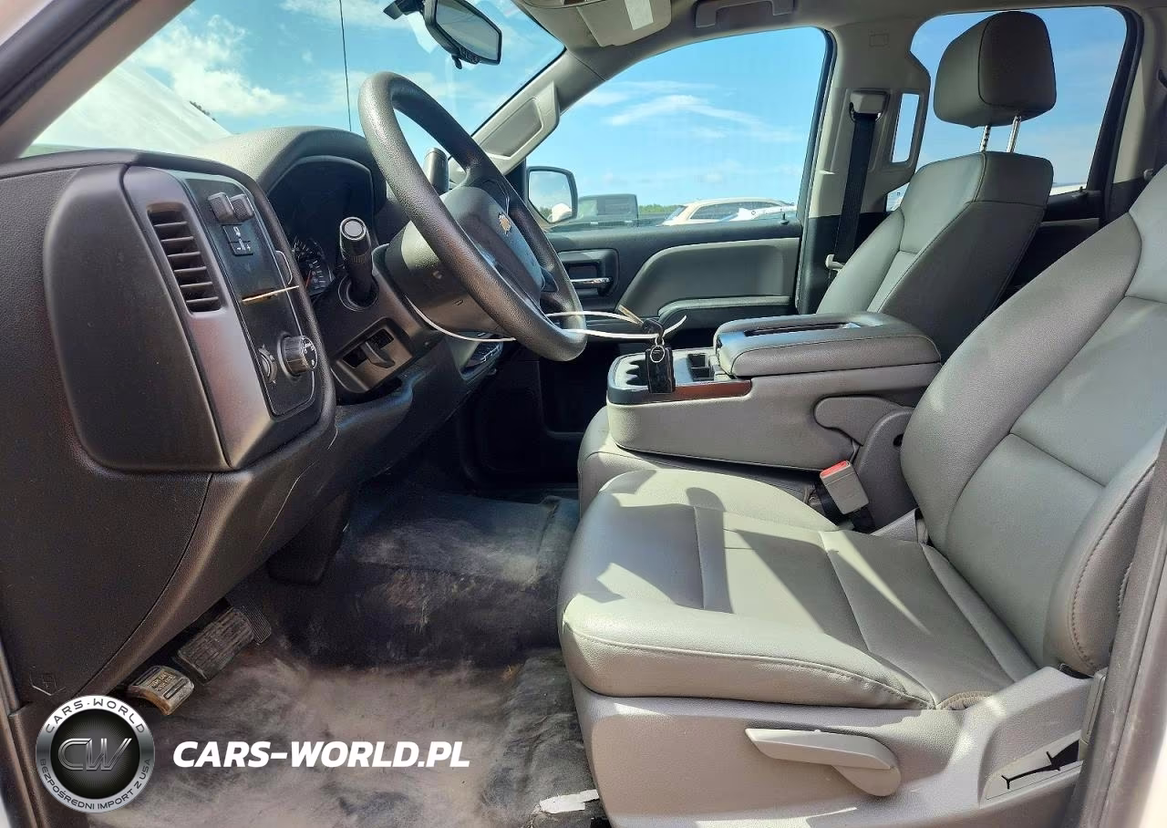 2018 Chevrolet Silverado C1500 VIN:1GCRCNEH9JZ325141 - 7
