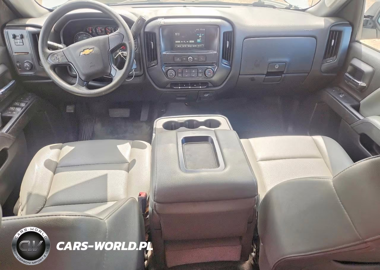 2018 Chevrolet Silverado C1500 VIN:1GCRCNEH9JZ325141 - 8