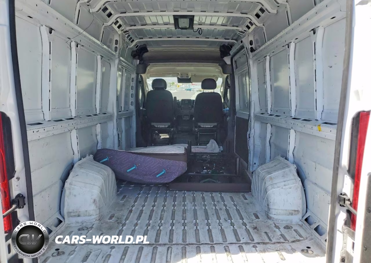 2025 Ram Promaster 3500 Delivery Van VIN:3C6MRVJG4SE517884 - 10