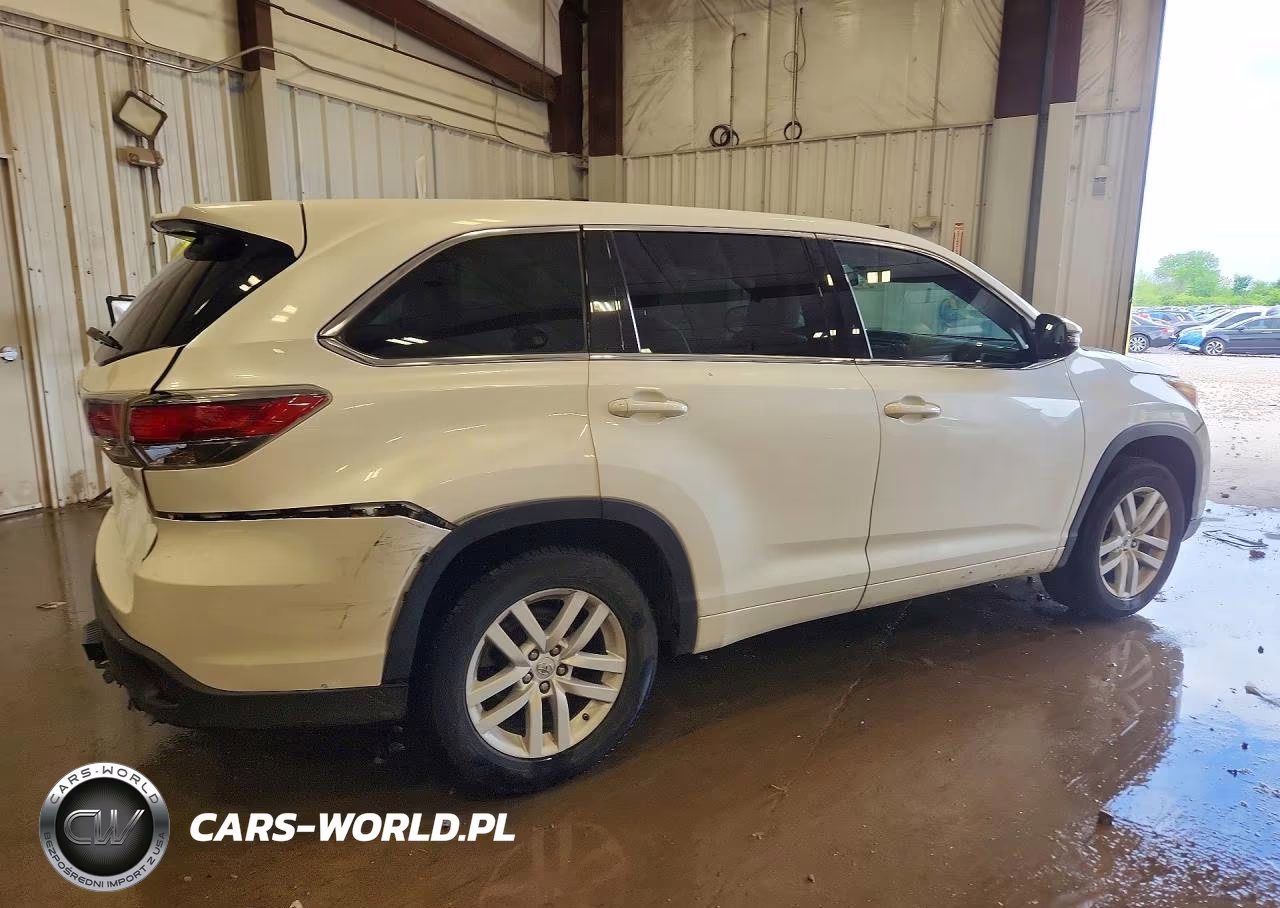 2015 Toyota Highlander Le VIN:5TDZKRFH1FS109768 - 3