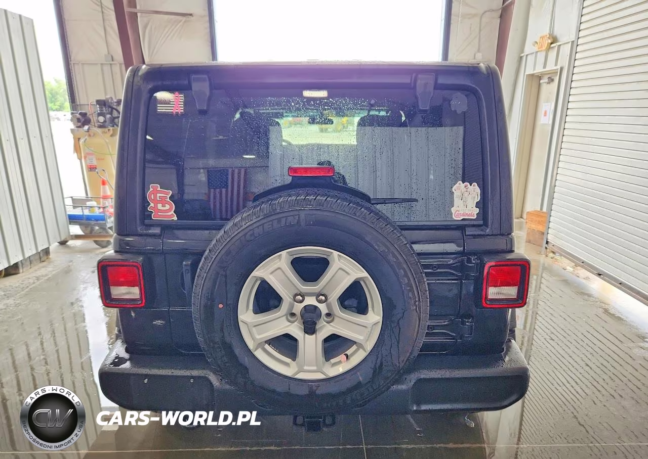 2022 Jeep Wrangler Unlimited Sport VIN:1C4HJXDG3NW240812 - 6