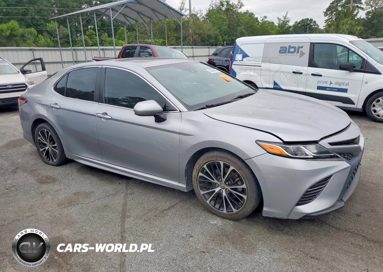 2019 Toyota Camry Se VIN:4T1B11HK0KU240156 - 4