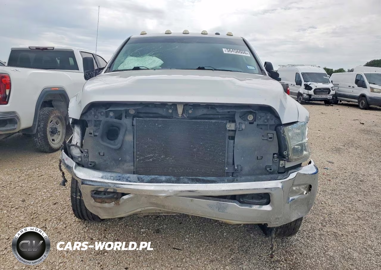 2018 Ram 3500 St VIN:3C63R3GL8JG139012 - 5