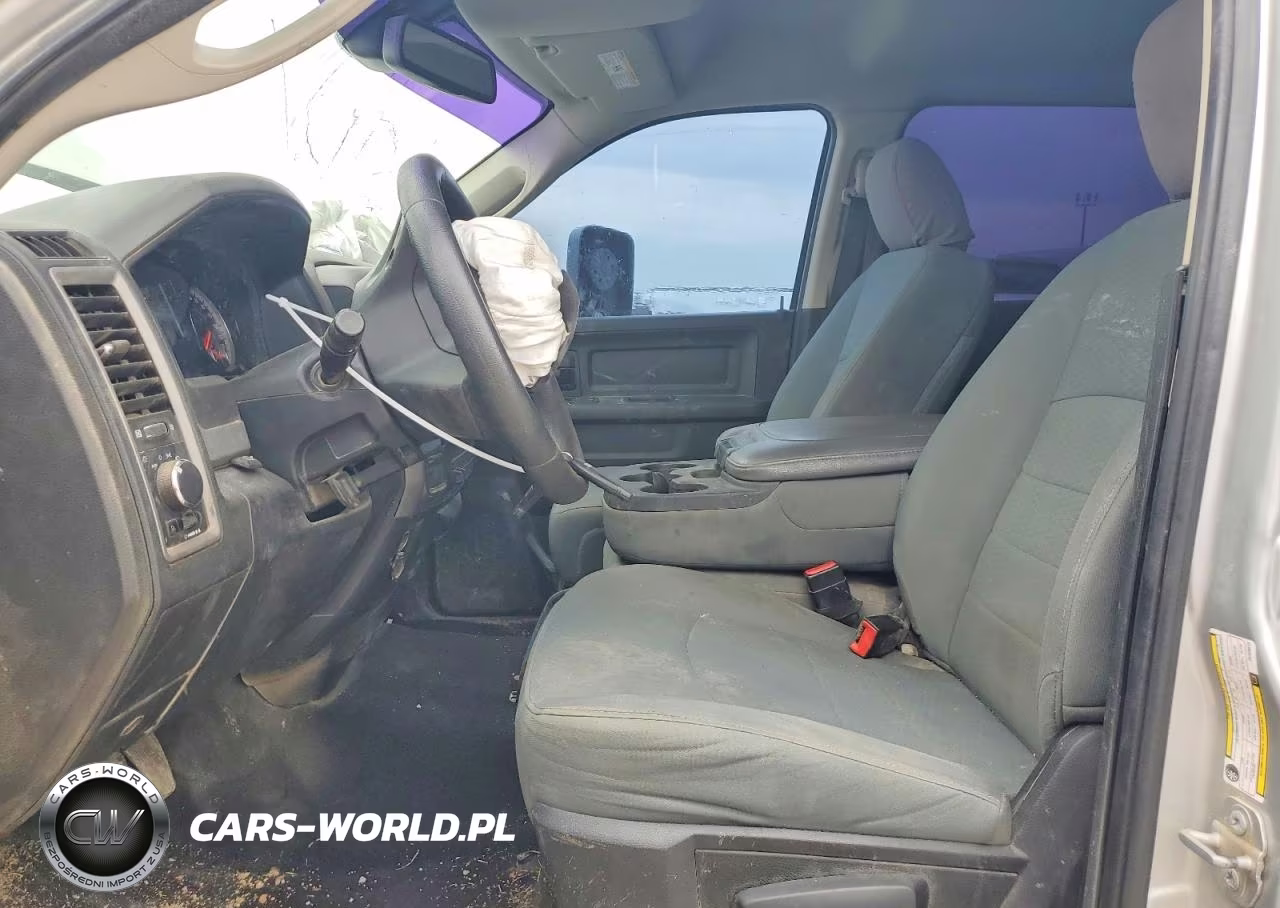 2018 Ram 3500 St VIN:3C63R3GL8JG139012 - 7